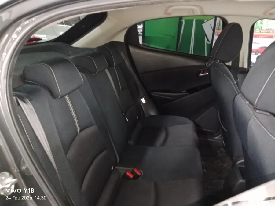 Foto Mobil Bekas Kabin Belakang Mazda 2 1.5 GT Skyactiv tahun 2019